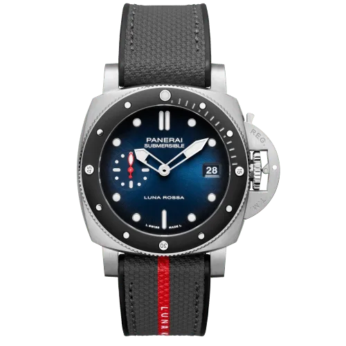 Panerai Submersible Luna Rossa